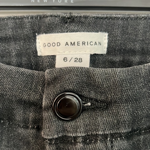 Good American Good Legs Raw Hem Black Jeans! Size 6 - Picture 2 of 3